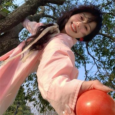 蕾哈娜内衣秀 海报